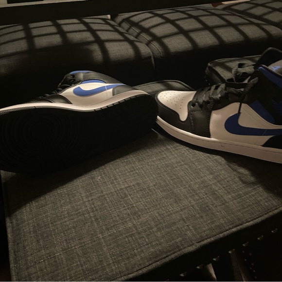Jordan 1s - Picture 3 of 3